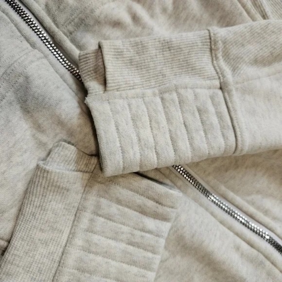 Lulu Lemon scuba jacket without hood. - Picture 6 of 7